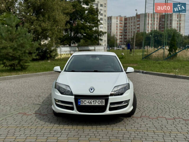 Белый Рено Лагуна, объемом двигателя 2 л и пробегом 281 тыс. км за 8200 $, фото 6 на Automoto.ua