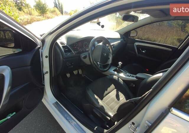 Білий Рено Лагуна, об'ємом двигуна 1.5 л та пробігом 278 тис. км за 7250 $, фото 6 на Automoto.ua