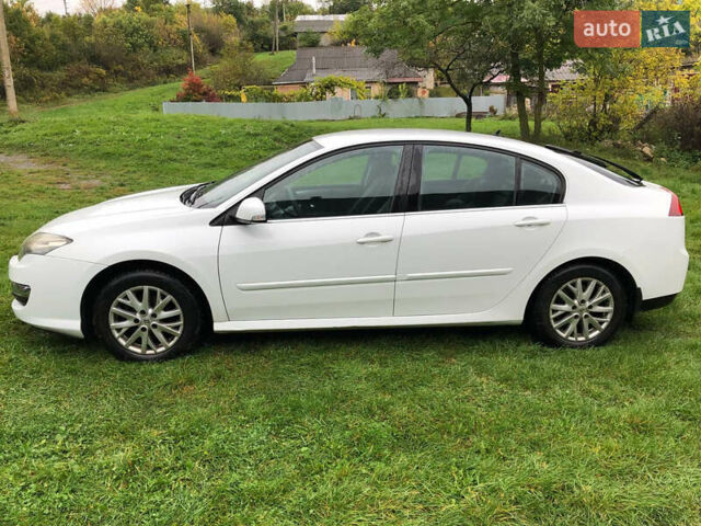 Белый Рено Лагуна, объемом двигателя 2 л и пробегом 318 тыс. км за 5500 $, фото 6 на Automoto.ua