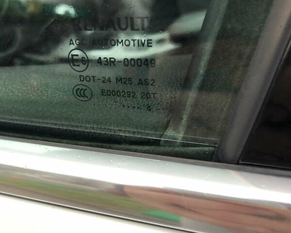 Білий Рено Лагуна, об'ємом двигуна 2 л та пробігом 318 тис. км за 7050 $, фото 18 на Automoto.ua