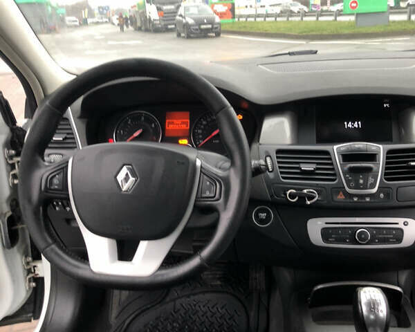 Білий Рено Лагуна, об'ємом двигуна 2 л та пробігом 318 тис. км за 7050 $, фото 25 на Automoto.ua