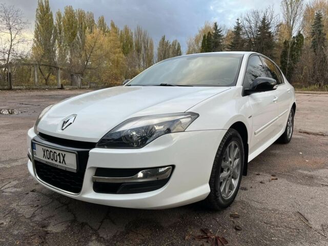 Белый Рено Лагуна, объемом двигателя 1.5 л и пробегом 258 тыс. км за 7200 $, фото 5 на Automoto.ua