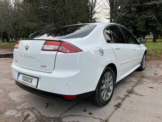 Белый Рено Лагуна, объемом двигателя 1.5 л и пробегом 258 тыс. км за 7200 $, фото 4 на Automoto.ua