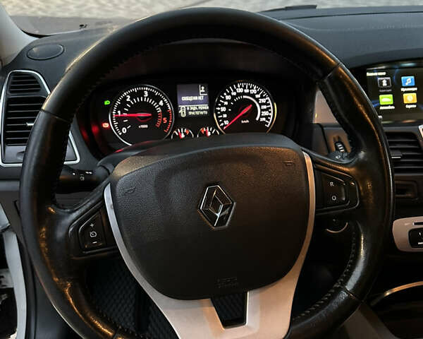 Белый Рено Лагуна, объемом двигателя 1.5 л и пробегом 220 тыс. км за 7500 $, фото 9 на Automoto.ua