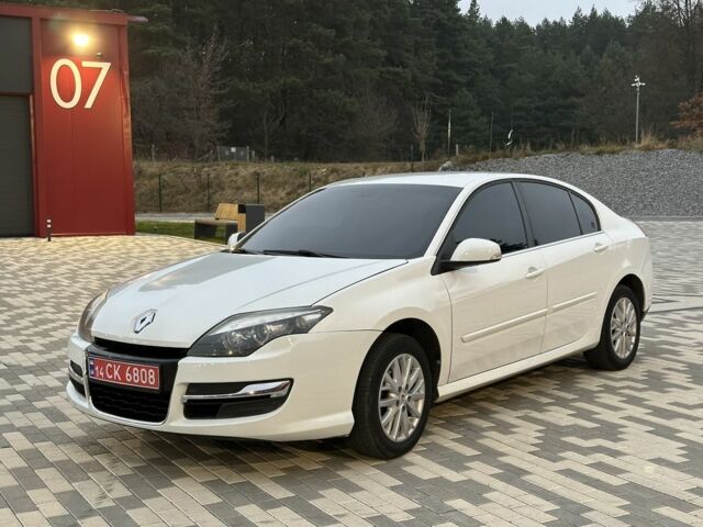 Белый Рено Лагуна, объемом двигателя 1.5 л и пробегом 220 тыс. км за 7500 $, фото 2 на Automoto.ua