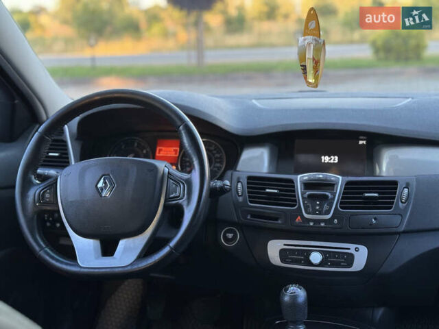 Рено Лагуна 2015 в Коломые на Automoto.ua Белый Рено Лагуна, объемом двигателя 0 л и пробегом 218 тыс. км за 7500 $, фото 47 на Automoto.ua