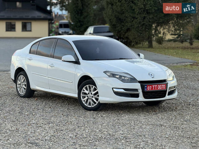 Рено Лагуна 2015 в Коломые на Automoto.ua Белый Рено Лагуна, объемом двигателя 0 л и пробегом 218 тыс. км за 7500 $, фото 5 на Automoto.ua