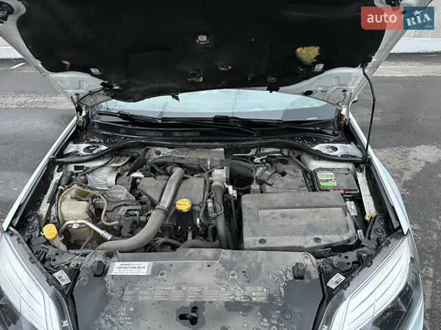 Белый Рено Лагуна, объемом двигателя 1.5 л и пробегом 243 тыс. км за 8400 $, фото 23 на Automoto.ua
