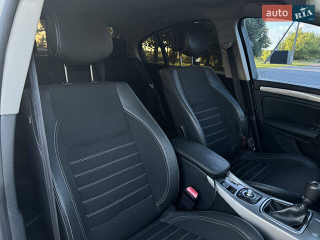 Рено Лагуна 2015 в Коломые на Automoto.ua Белый Рено Лагуна, объемом двигателя 0 л и пробегом 218 тыс. км за 7500 $, фото 43 на Automoto.ua