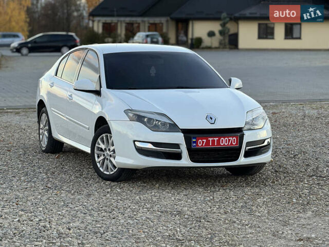 Рено Лагуна 2015 в Коломые на Automoto.ua Белый Рено Лагуна, объемом двигателя 0 л и пробегом 218 тыс. км за 7500 $, фото 1 на Automoto.ua