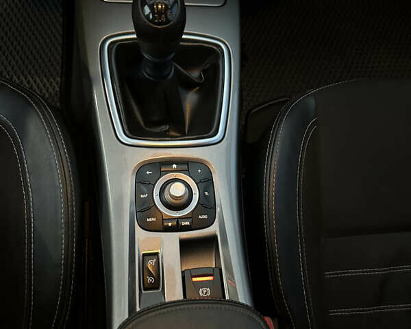 Белый Рено Лагуна, объемом двигателя 1.5 л и пробегом 220 тыс. км за 7500 $, фото 11 на Automoto.ua