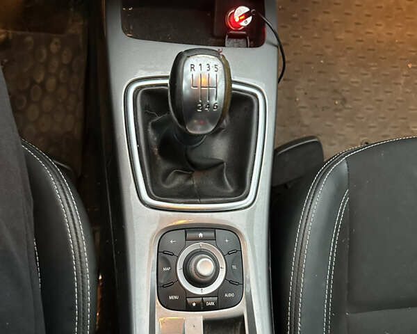 Белый Рено Лагуна, объемом двигателя 1.5 л и пробегом 243 тыс. км за 8400 $, фото 16 на Automoto.ua