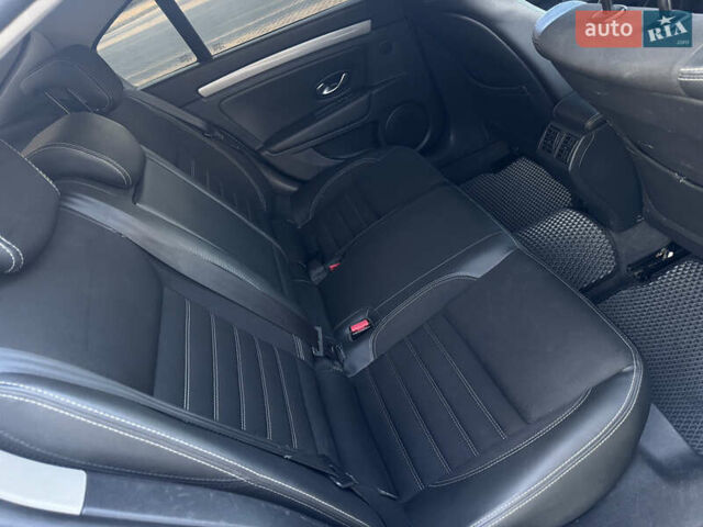 Рено Лагуна 2015 в Коломые на Automoto.ua Белый Рено Лагуна, объемом двигателя 0 л и пробегом 218 тыс. км за 7500 $, фото 45 на Automoto.ua