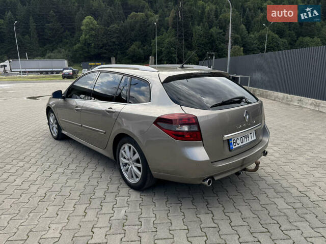 Бежевый Рено Лагуна, объемом двигателя 2 л и пробегом 313 тыс. км за 7100 $, фото 4 на Automoto.ua