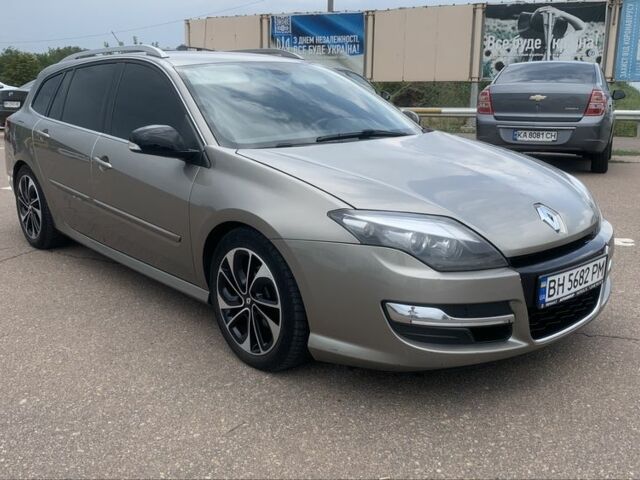 Бежевый Рено Лагуна, объемом двигателя 1.5 л и пробегом 260 тыс. км за 9000 $, фото 5 на Automoto.ua