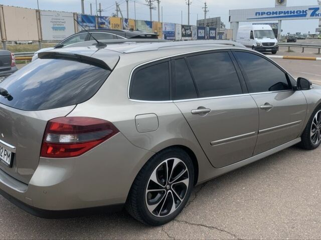 Бежевый Рено Лагуна, объемом двигателя 1.5 л и пробегом 260 тыс. км за 9000 $, фото 6 на Automoto.ua