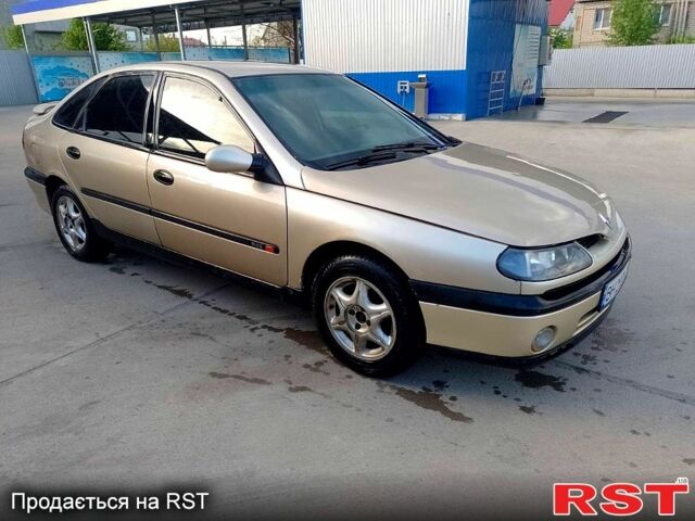 Бежевый Рено Лагуна, объемом двигателя 1.6 л и пробегом 470 тыс. км за 2900 $, фото 2 на Automoto.ua