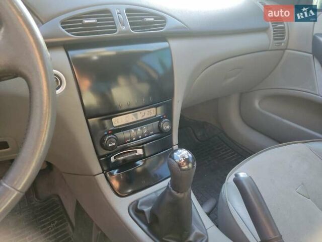 Бежевый Рено Лагуна, объемом двигателя 2 л и пробегом 204 тыс. км за 3650 $, фото 7 на Automoto.ua