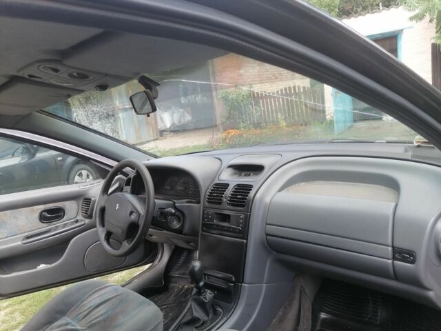 Черный Рено Лагуна, объемом двигателя 2 л и пробегом 270 тыс. км за 1800 $, фото 10 на Automoto.ua