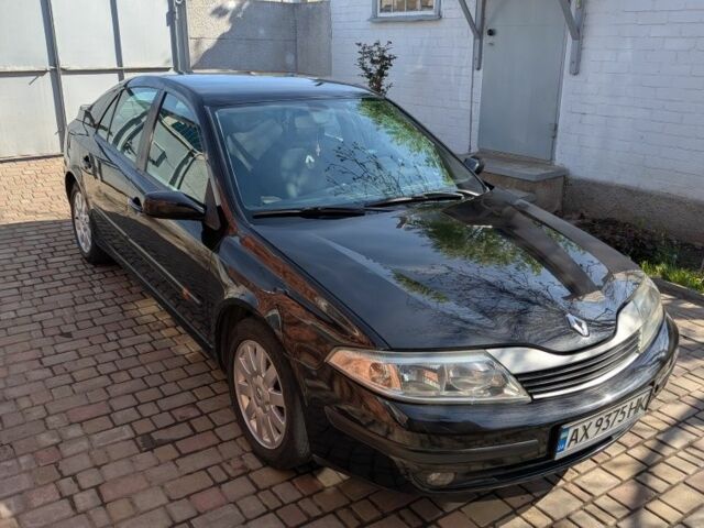Черный Рено Лагуна, объемом двигателя 1.8 л и пробегом 314 тыс. км за 4200 $, фото 2 на Automoto.ua