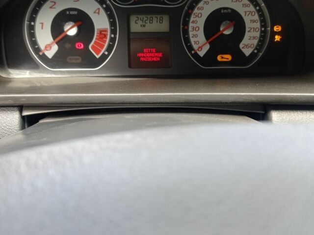 Черный Рено Лагуна, объемом двигателя 1.9 л и пробегом 243 тыс. км за 2700 $, фото 6 на Automoto.ua