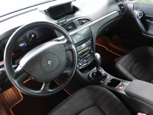 Черный Рено Лагуна, объемом двигателя 2 л и пробегом 173 тыс. км за 5200 $, фото 13 на Automoto.ua