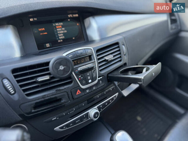 Черный Рено Лагуна, объемом двигателя 2 л и пробегом 284 тыс. км за 6990 $, фото 15 на Automoto.ua