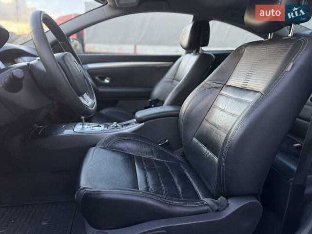 Черный Рено Лагуна, объемом двигателя 2 л и пробегом 284 тыс. км за 6490 $, фото 7 на Automoto.ua