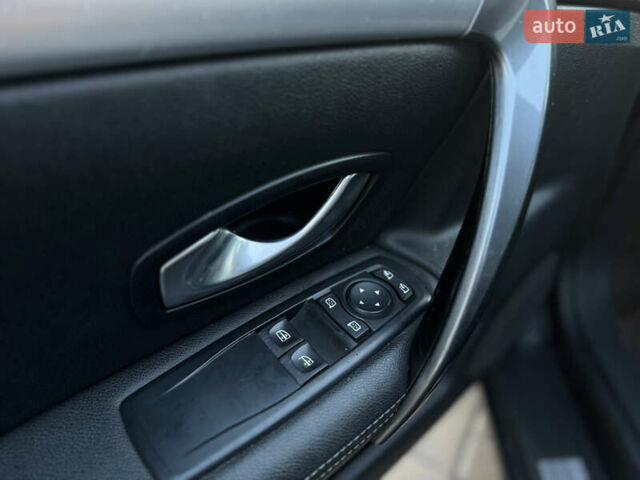 Черный Рено Лагуна, объемом двигателя 2 л и пробегом 284 тыс. км за 6490 $, фото 9 на Automoto.ua