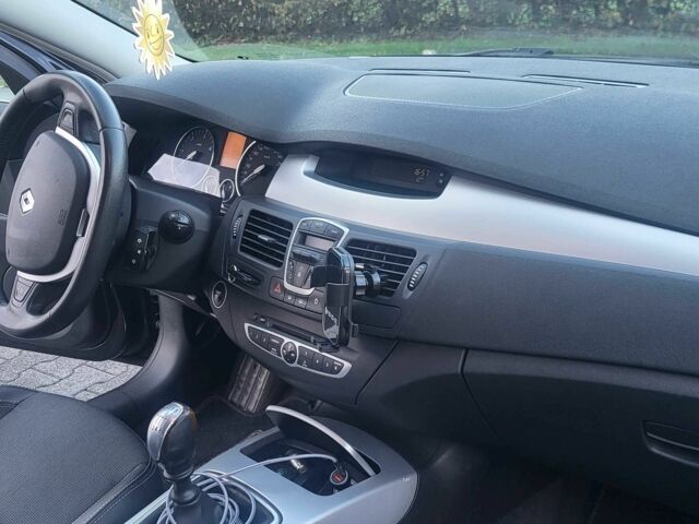 Черный Рено Лагуна, объемом двигателя 0 л и пробегом 200 тыс. км за 2941 $, фото 2 на Automoto.ua