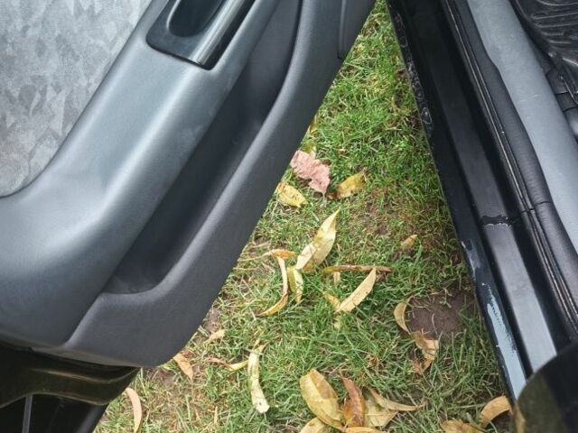 Черный Рено Лагуна, объемом двигателя 2.2 л и пробегом 416 тыс. км за 1500 $, фото 13 на Automoto.ua