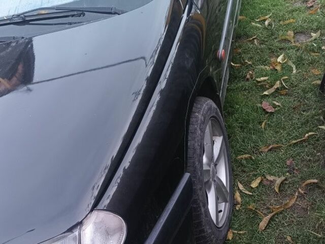 Черный Рено Лагуна, объемом двигателя 2.2 л и пробегом 416 тыс. км за 1500 $, фото 3 на Automoto.ua