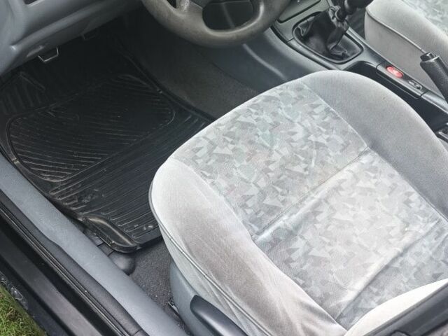 Черный Рено Лагуна, объемом двигателя 2.2 л и пробегом 416 тыс. км за 1500 $, фото 14 на Automoto.ua