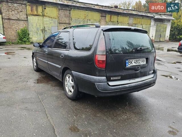 Черный Рено Лагуна, объемом двигателя 2 л и пробегом 200 тыс. км за 1500 $, фото 2 на Automoto.ua