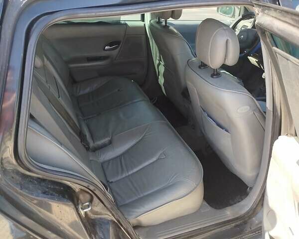 Черный Рено Лагуна, объемом двигателя 2.2 л и пробегом 363 тыс. км за 3300 $, фото 10 на Automoto.ua