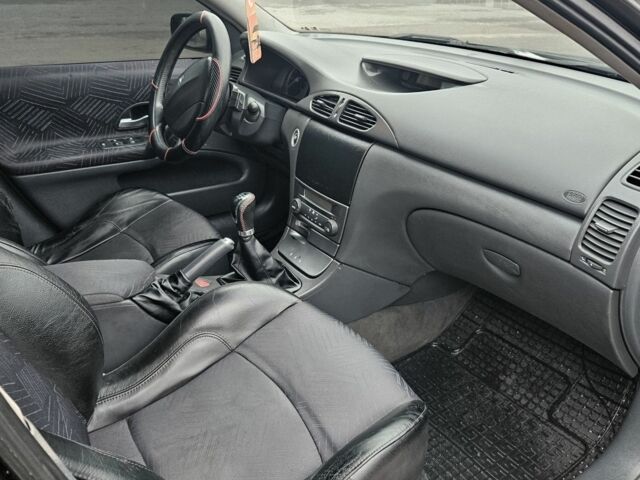 Черный Рено Лагуна, объемом двигателя 1.8 л и пробегом 252 тыс. км за 4000 $, фото 6 на Automoto.ua