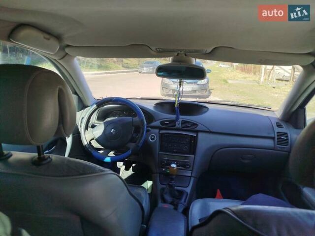 Черный Рено Лагуна, объемом двигателя 2.2 л и пробегом 363 тыс. км за 3300 $, фото 9 на Automoto.ua