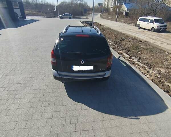 Черный Рено Лагуна, объемом двигателя 2.2 л и пробегом 363 тыс. км за 3300 $, фото 2 на Automoto.ua