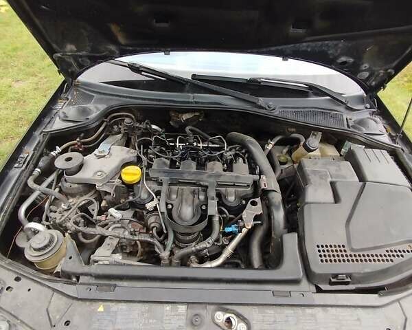 Черный Рено Лагуна, объемом двигателя 2.2 л и пробегом 287 тыс. км за 3950 $, фото 5 на Automoto.ua