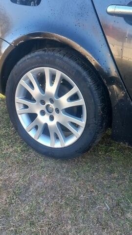 Черный Рено Лагуна, объемом двигателя 2.19 л и пробегом 288 тыс. км за 3200 $, фото 8 на Automoto.ua