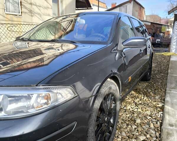 Черный Рено Лагуна, объемом двигателя 1.87 л и пробегом 210 тыс. км за 3800 $, фото 3 на Automoto.ua