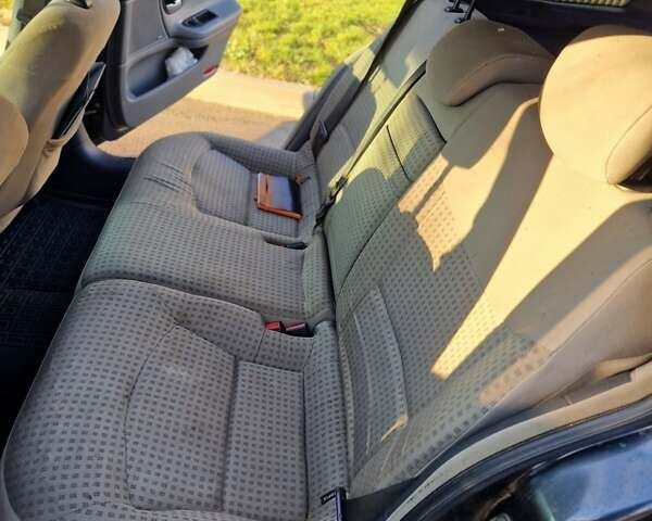 Черный Рено Лагуна, объемом двигателя 1.8 л и пробегом 371 тыс. км за 2499 $, фото 16 на Automoto.ua