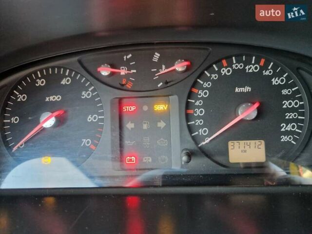 Черный Рено Лагуна, объемом двигателя 1.8 л и пробегом 371 тыс. км за 2499 $, фото 8 на Automoto.ua