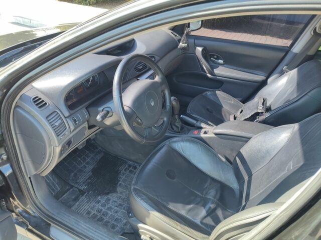 Черный Рено Лагуна, объемом двигателя 0 л и пробегом 265 тыс. км за 3150 $, фото 5 на Automoto.ua