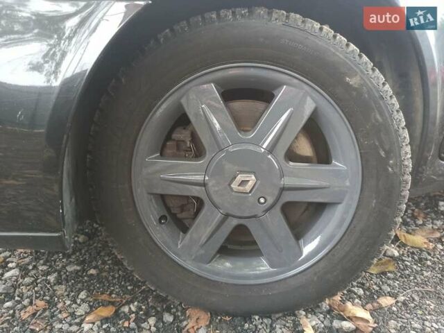 Черный Рено Лагуна, объемом двигателя 2.19 л и пробегом 420 тыс. км за 4000 $, фото 4 на Automoto.ua