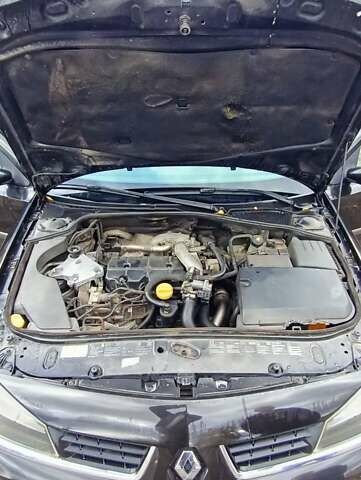 Рено Лагуна 2006 в Луцке на Automoto.ua Черный Рено Лагуна, объемом двигателя 1.9 л и пробегом 267 тыс. км за 4600 $, фото 12 на Automoto.ua