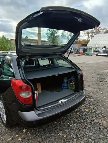 Рено Лагуна 2006 в Луцке на Automoto.ua Черный Рено Лагуна, объемом двигателя 1.9 л и пробегом 267 тыс. км за 4600 $, фото 1 на Automoto.ua