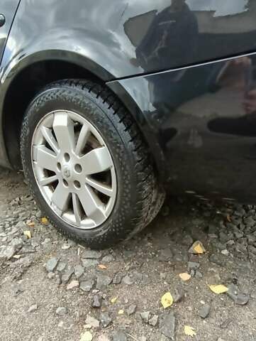 Рено Лагуна 2006 в Луцке на Automoto.ua Черный Рено Лагуна, объемом двигателя 1.9 л и пробегом 267 тыс. км за 4600 $, фото 7 на Automoto.ua