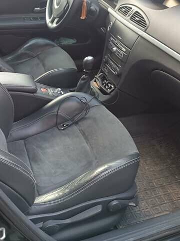 Черный Рено Лагуна, объемом двигателя 2.02 л и пробегом 265 тыс. км за 4800 $, фото 2 на Automoto.ua