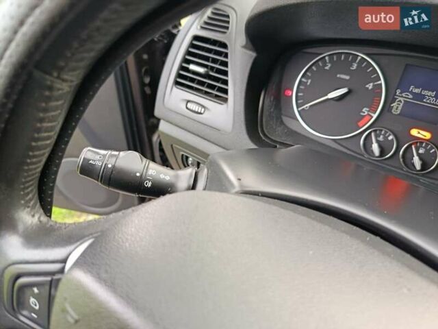 Черный Рено Лагуна, объемом двигателя 2 л и пробегом 262 тыс. км за 5500 $, фото 15 на Automoto.ua